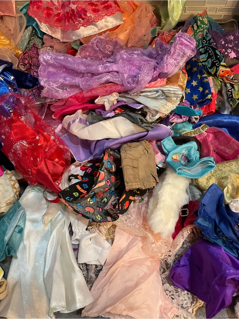 Barbie Doll Clothes Dresses Mixed Lot Of 168 Pieces